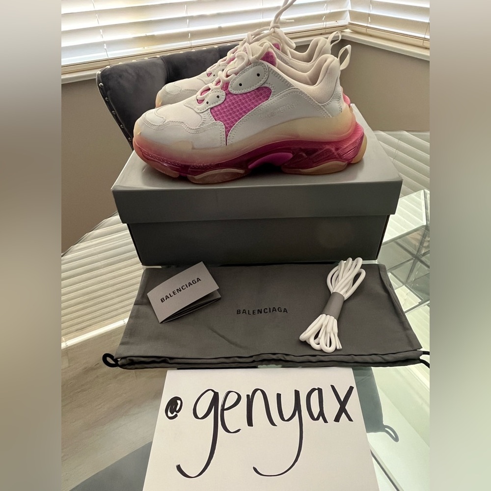 Triple S balenciaga sneakers